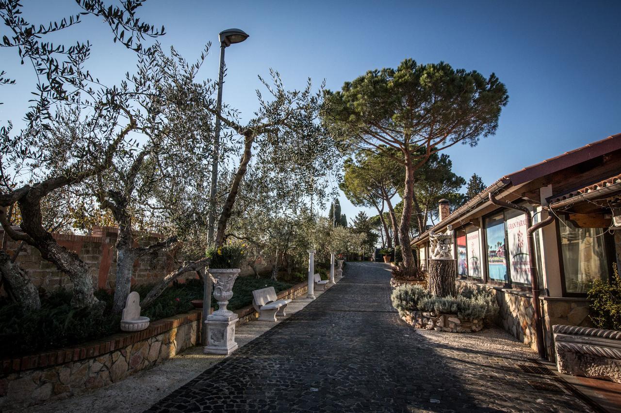 Tenuta Gran Paradiso Hotel Palombara Sabina Kültér fotó